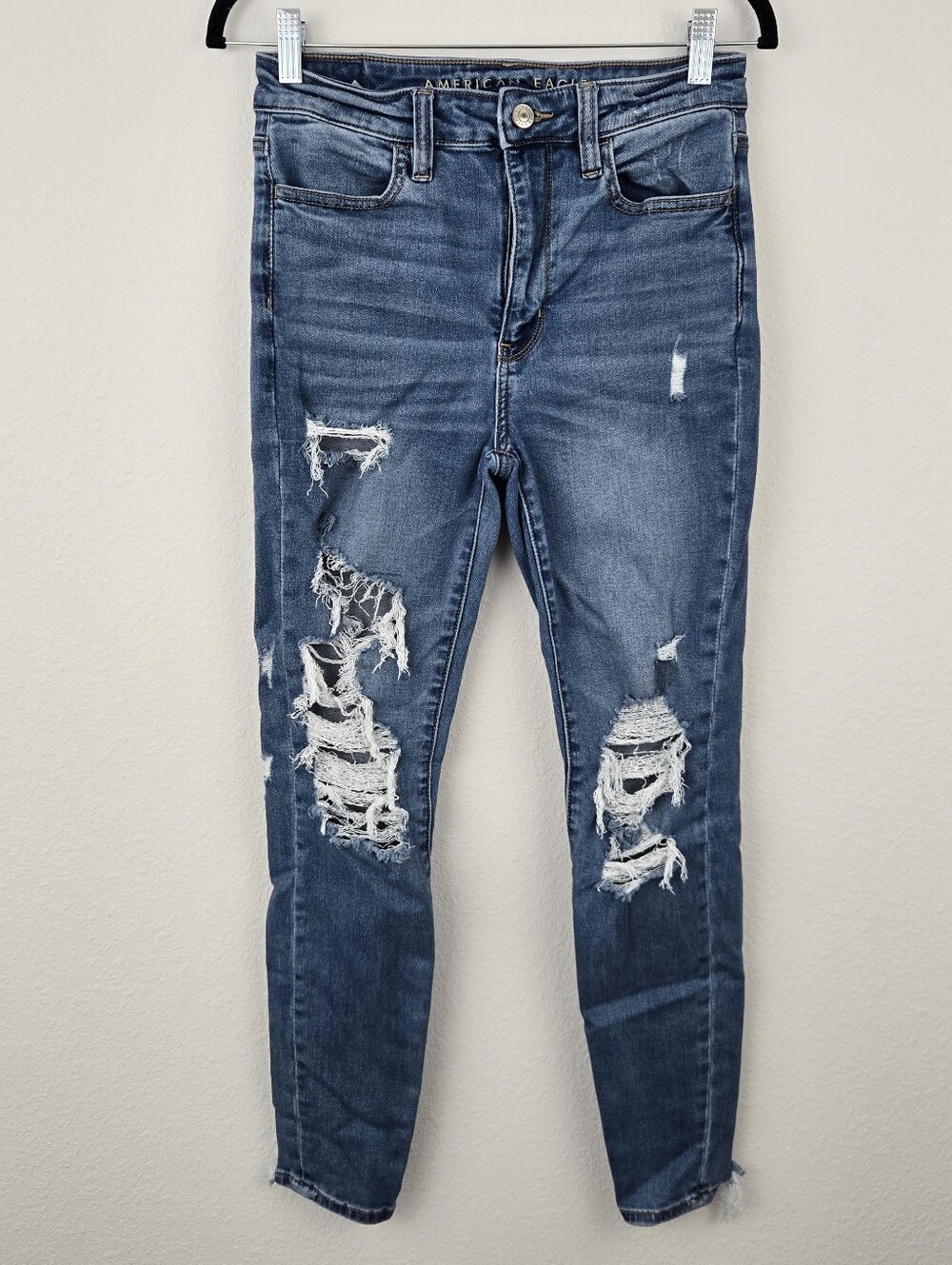 American Eagle Distressed Super Hi-Rise Jegging